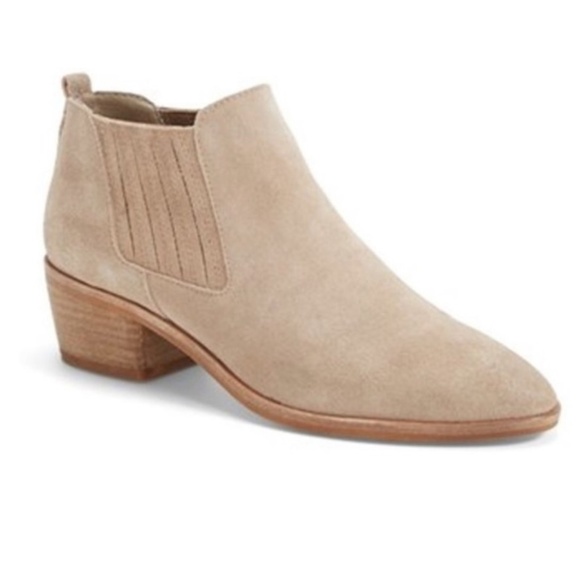 Dolce Vita Shoes - Dolce Vita Suede Low Heel Bootie 7.5
